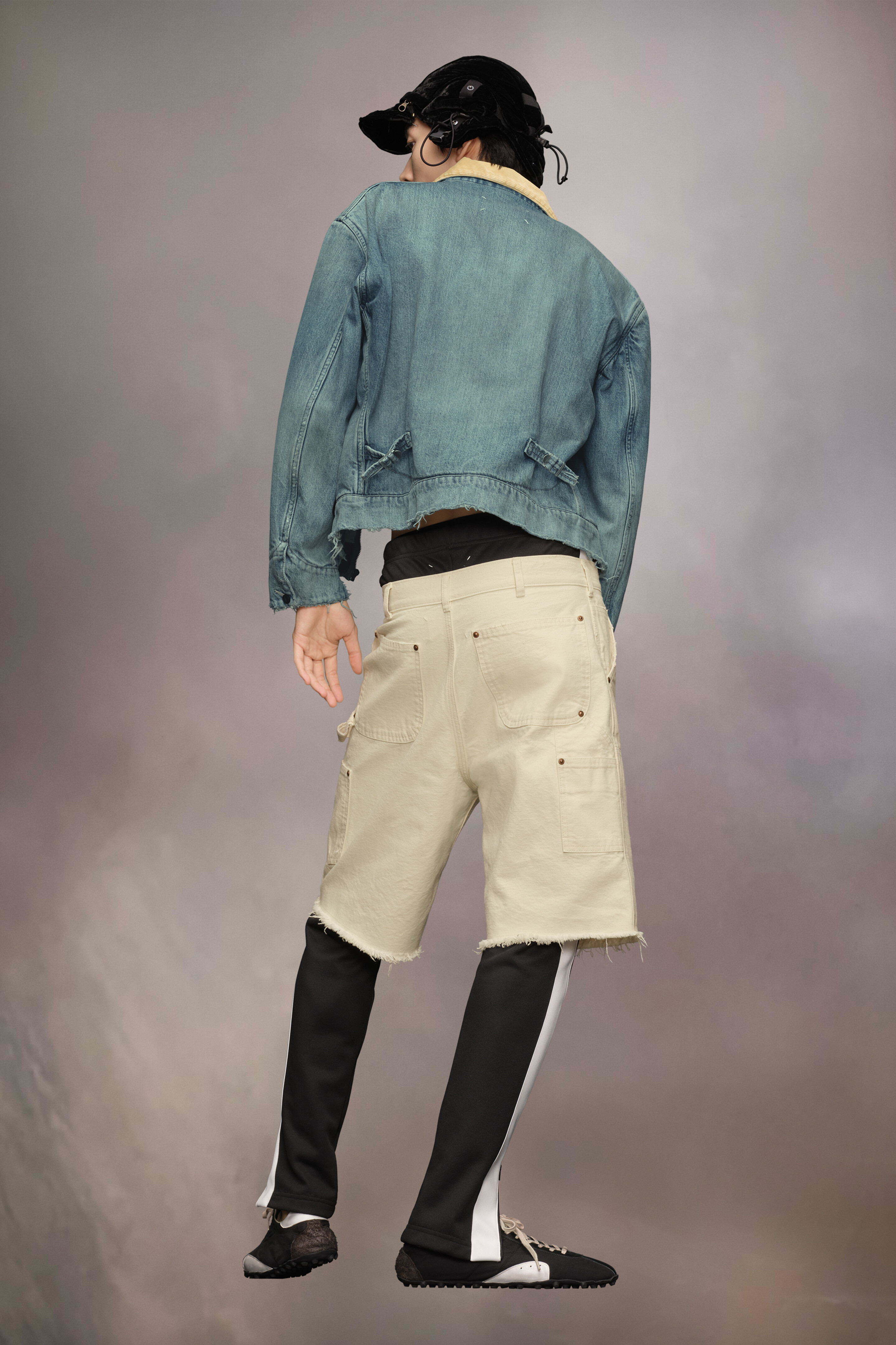 Short en denim clouté