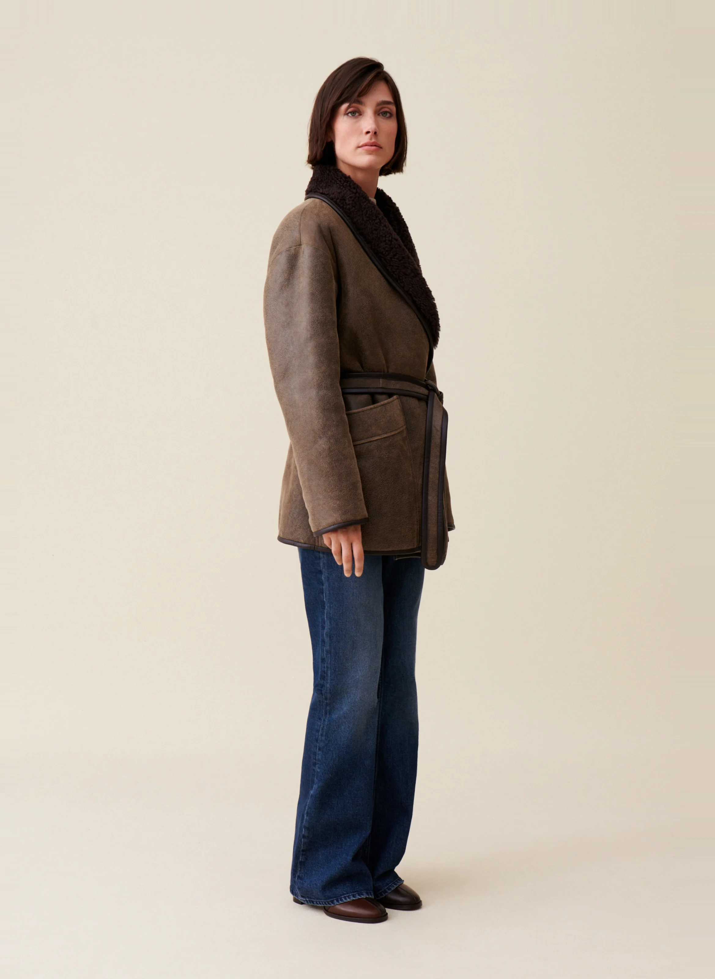 Peau lainée ceinturée taupe en cuir | Marron