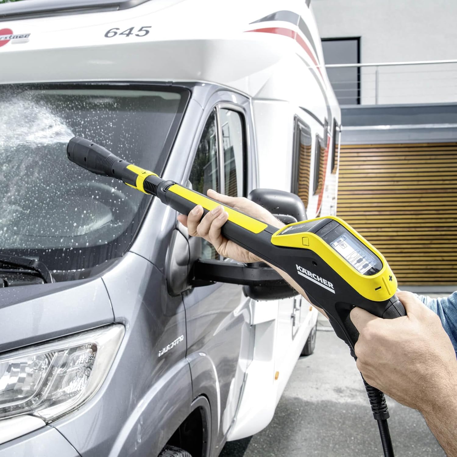 Kärcher Pistole G 180 Q Smart Control Hochdruckpistole mit LCD-Anzeige und Druck- und Reinigungsmitteltasten, Yellow/Black, Kabelgebunden, 5.3 l/min, 261 bar, Hochdruckpistole, sportlich