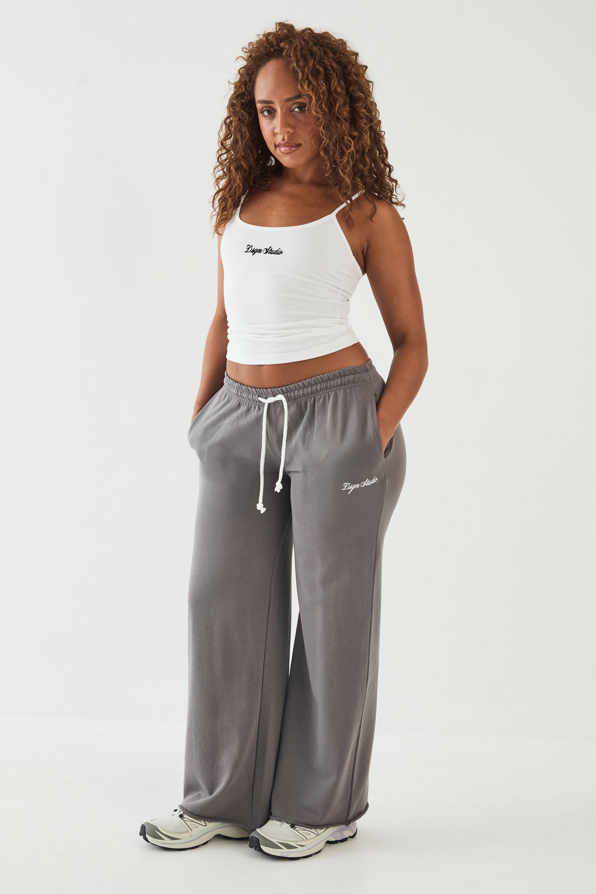 Jogging Dsgn Studio Taille Basse Cordon Contrasté Jambe Droite Molleton Bouclette