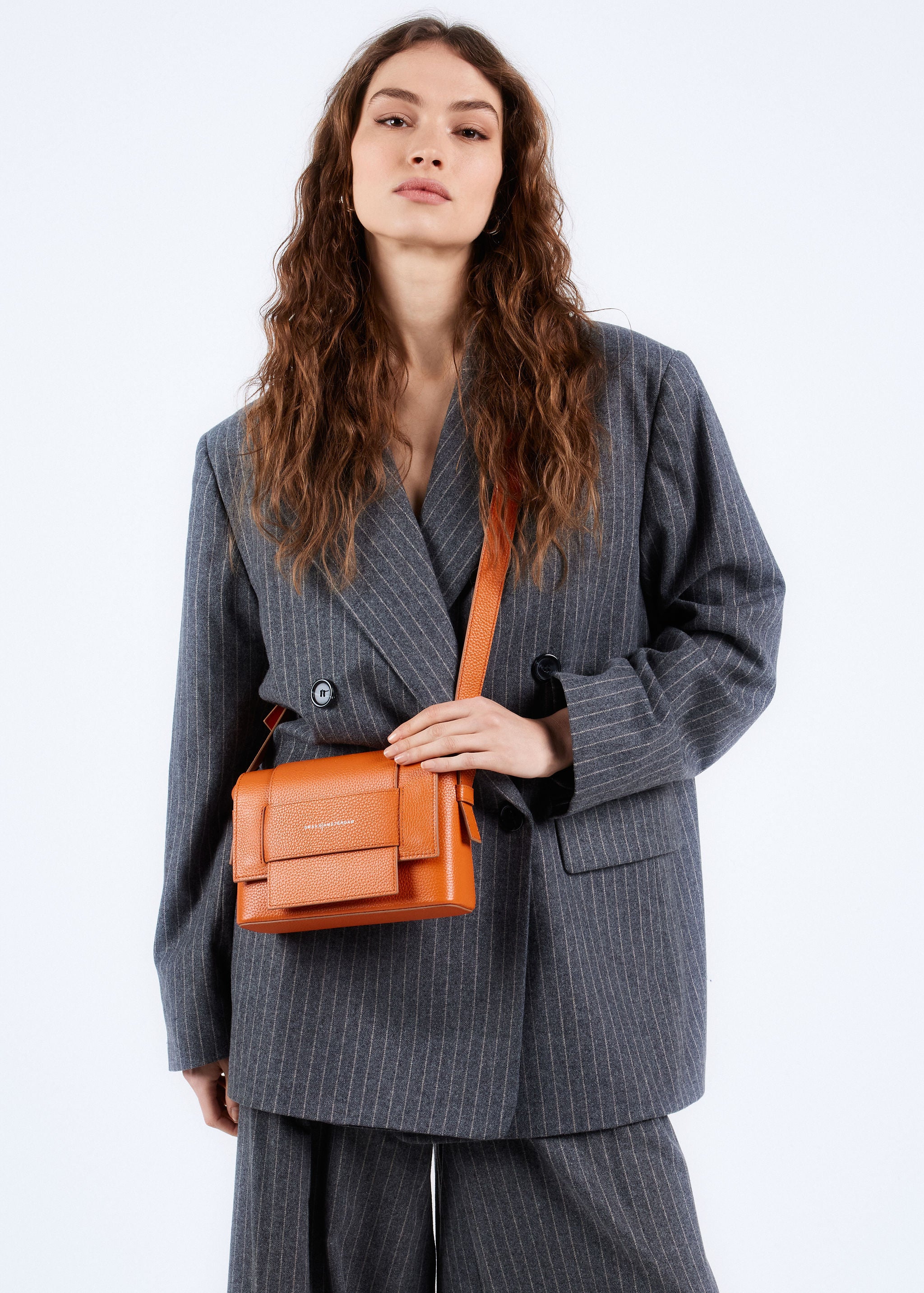 MEGAN | MANDARIN