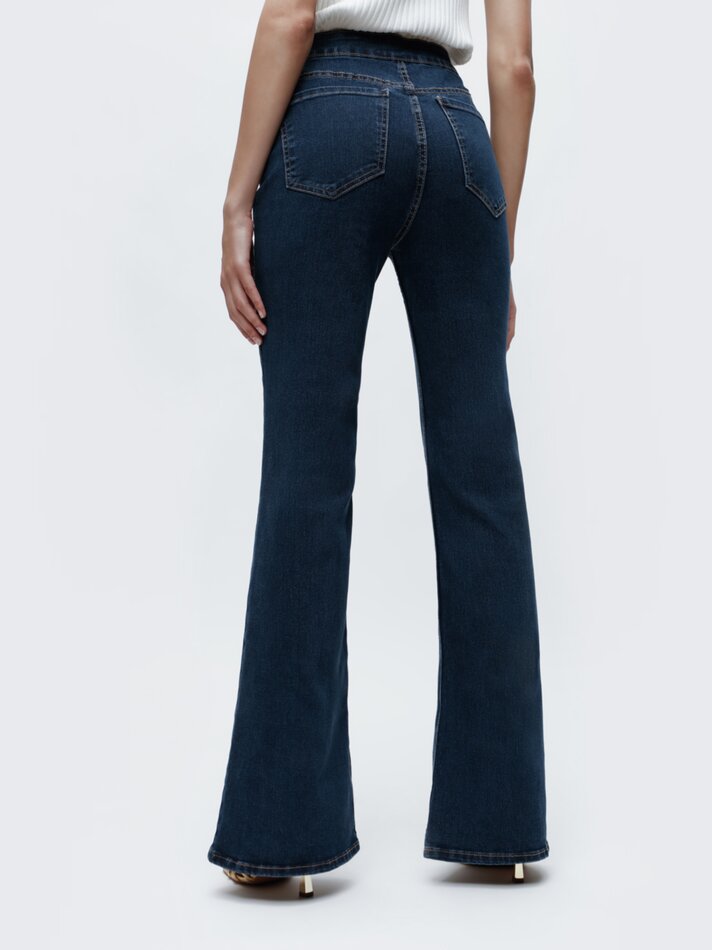 Calça jeans boca de sino comprida - Índigo