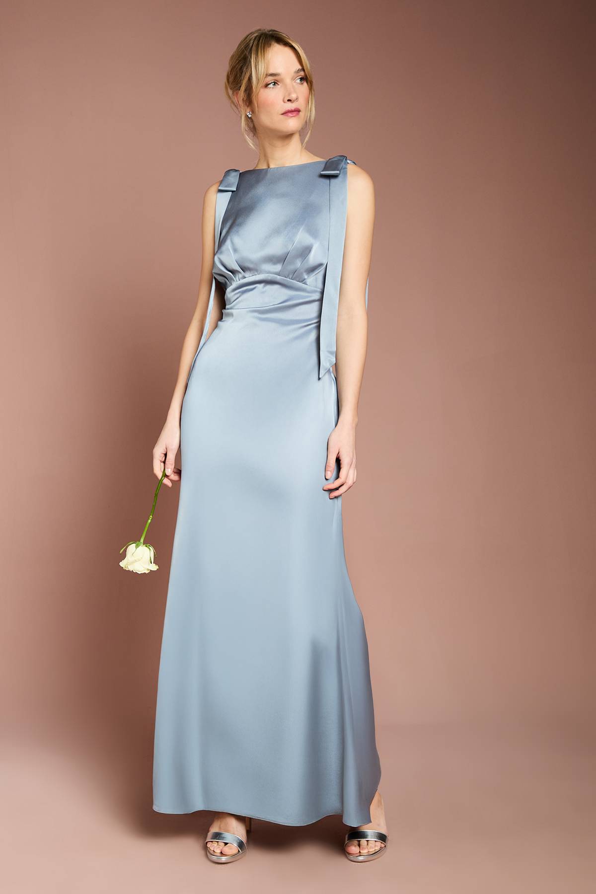 Coast Robe de Demoiselle d'Honneur Maxi en Satin Coast Honoured Sans Manches Col Haut Épaules Nouées