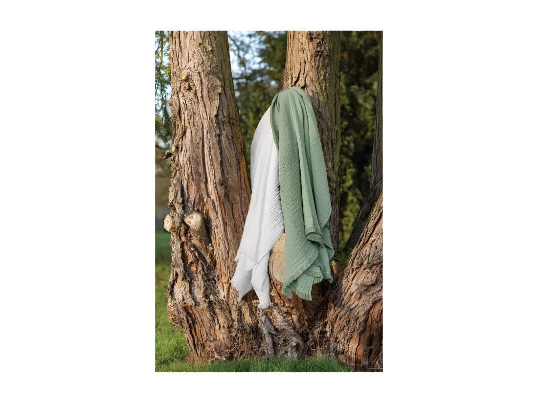 Couvre lit à franges 