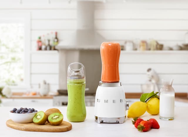Smeg personlig blender PBF01WHEU (hvid)