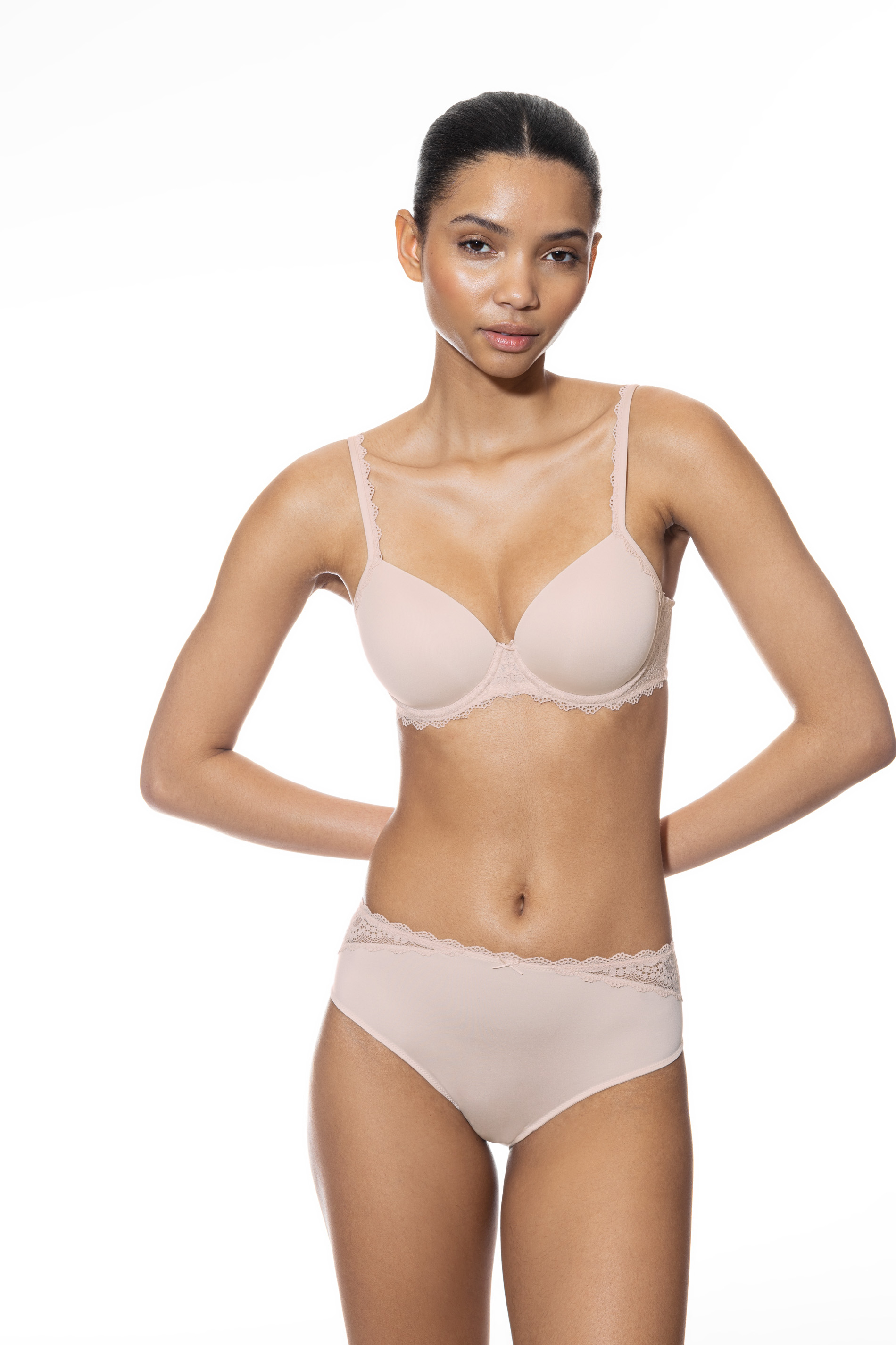 Bi-Stretch-BH | Full Cup<br>Serie Amorous