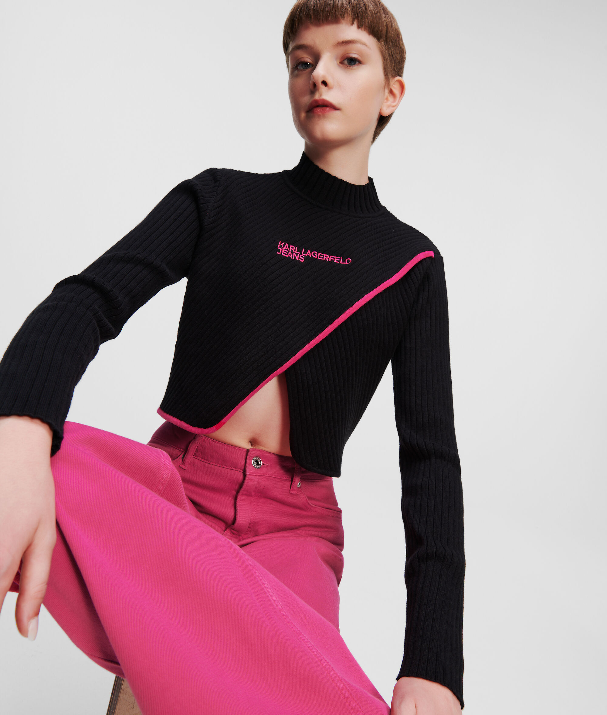 PULL CROPPED CROISÉ SUR LE DEVANT KLJ