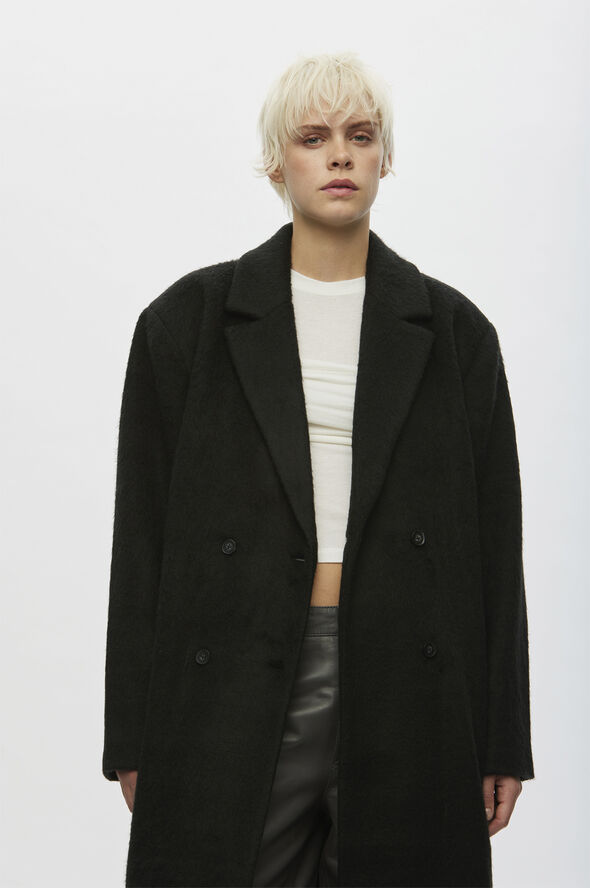 Oval Square OSVolume Jacket Black