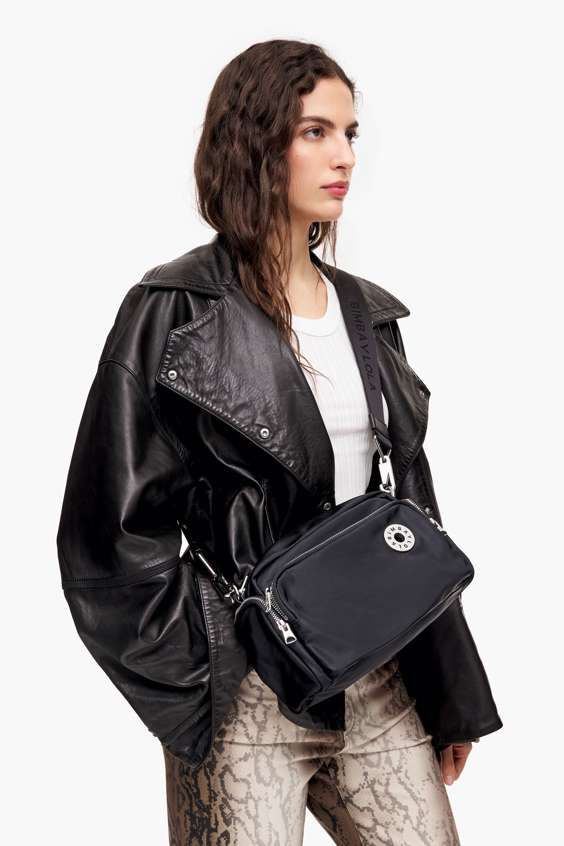 Bolsa de ombro M em nylon preto