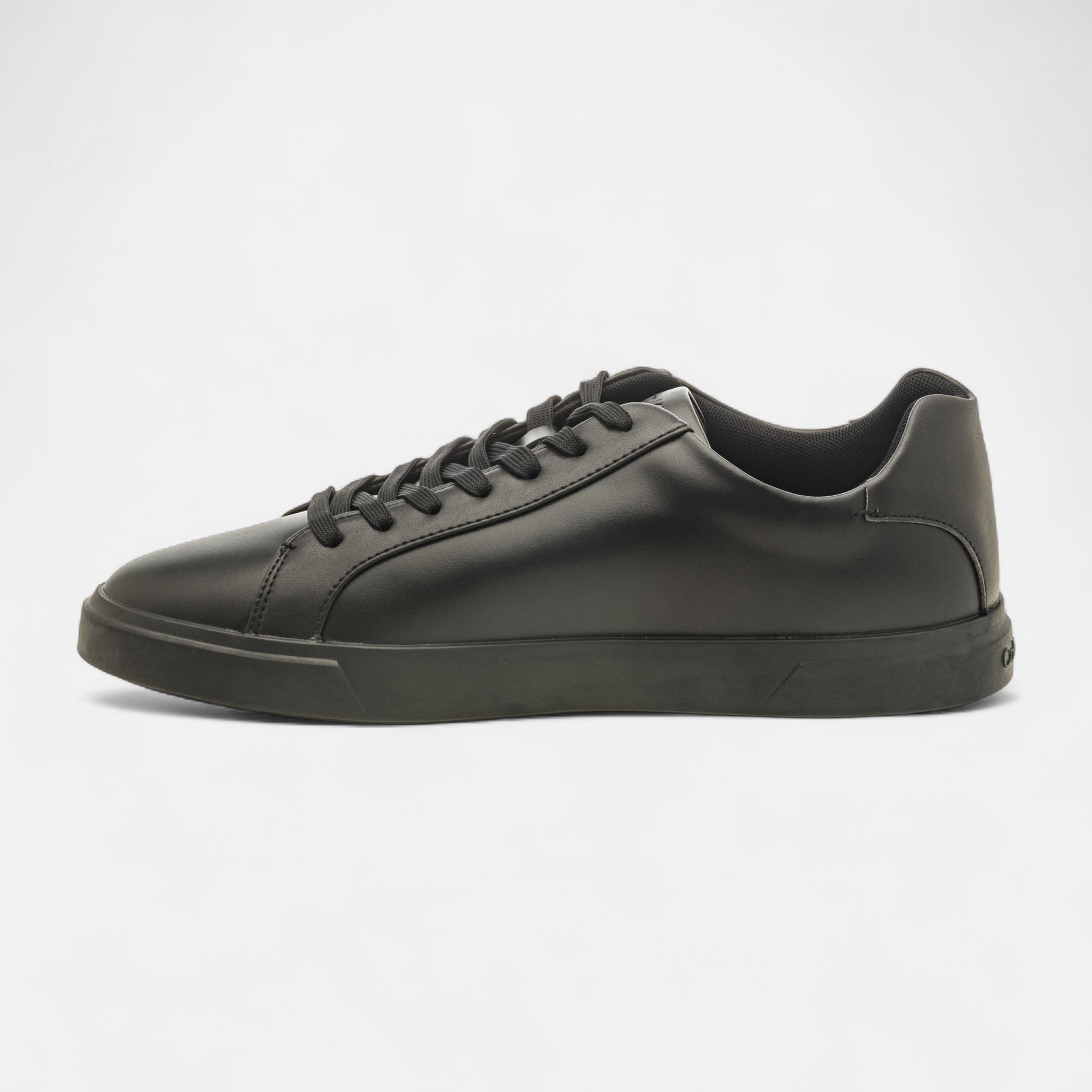 Baskets Homme en cuir noir