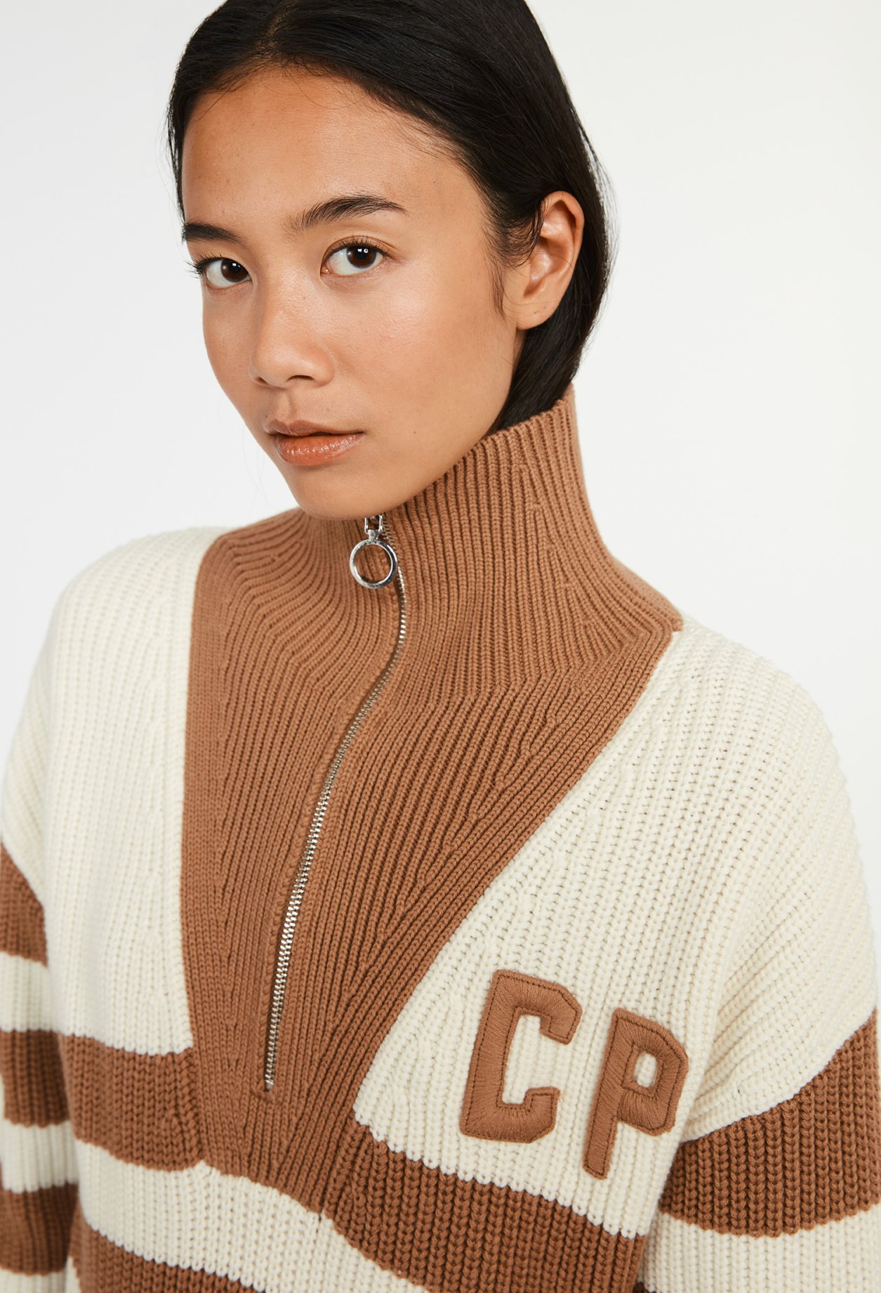 Pull col camionneur raye