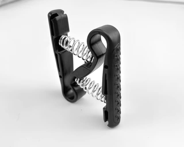 Justerbar Finger Strengthener / Grip Trainer Sort