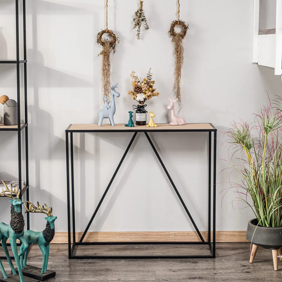 Industriële houten en zwarte metalen consolestijl