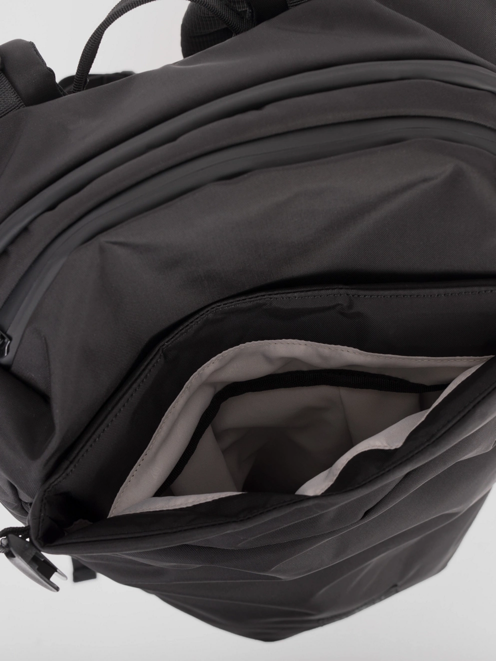 Doughnut Astir Backpack black