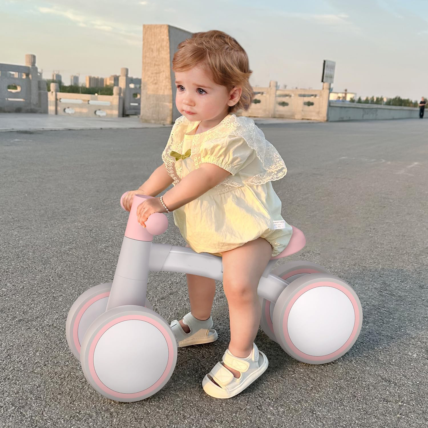 Kinder Laufrad Velo Baby Lauflern Fahrrad Kleinkind Rutschrad mit 4 Rädern / Lenker (ab 12 Monaten) - Rosa