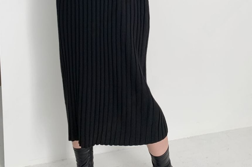 Chubby Girl - Geribbelde midi-jurk met lange mouwen