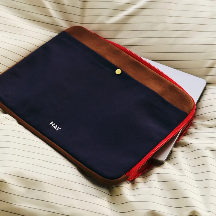 HAY - Multi Laptop Cover, 34,5 x 26 cm, midnight blue / multi