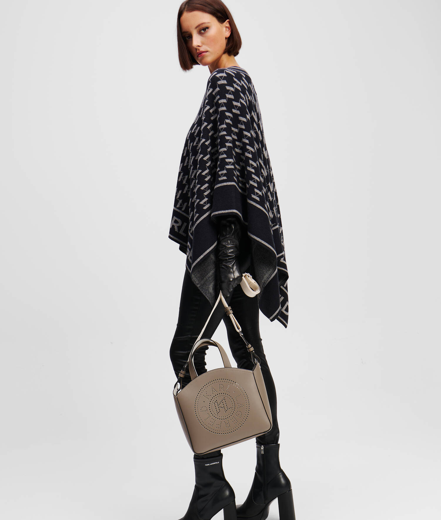 PETIT SAC CABAS PERFORÉ K/CIRCLE