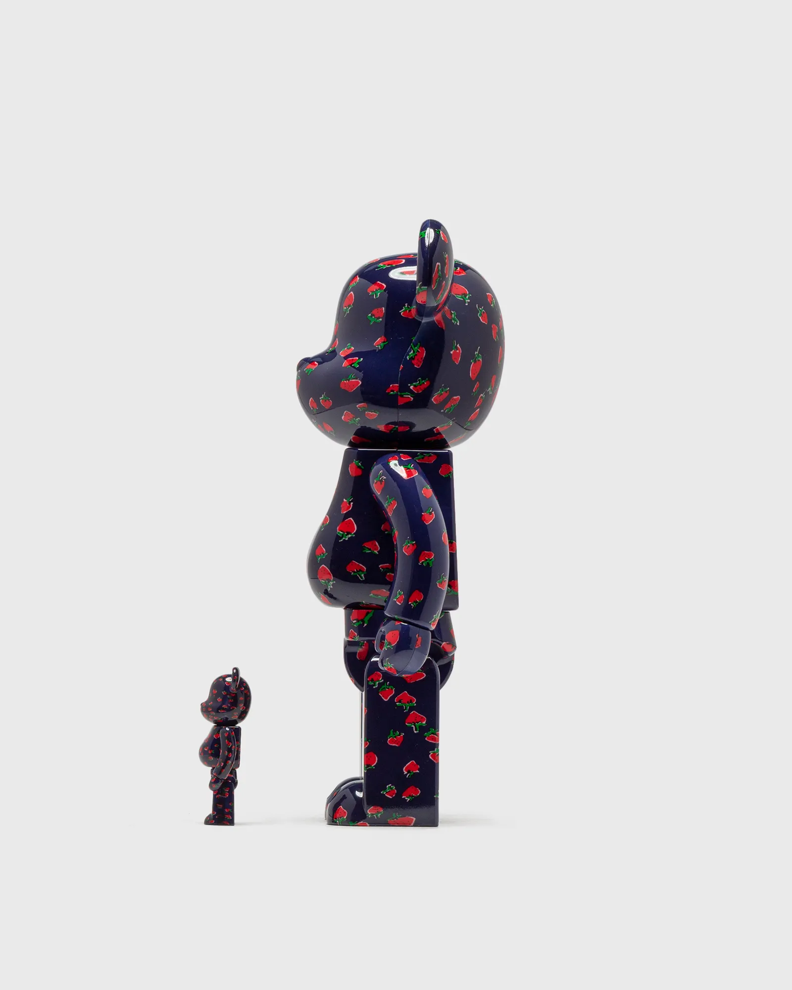 MEDICOM BEARBRICK 400% MUVEIL STRAWBERRY 2-PACK