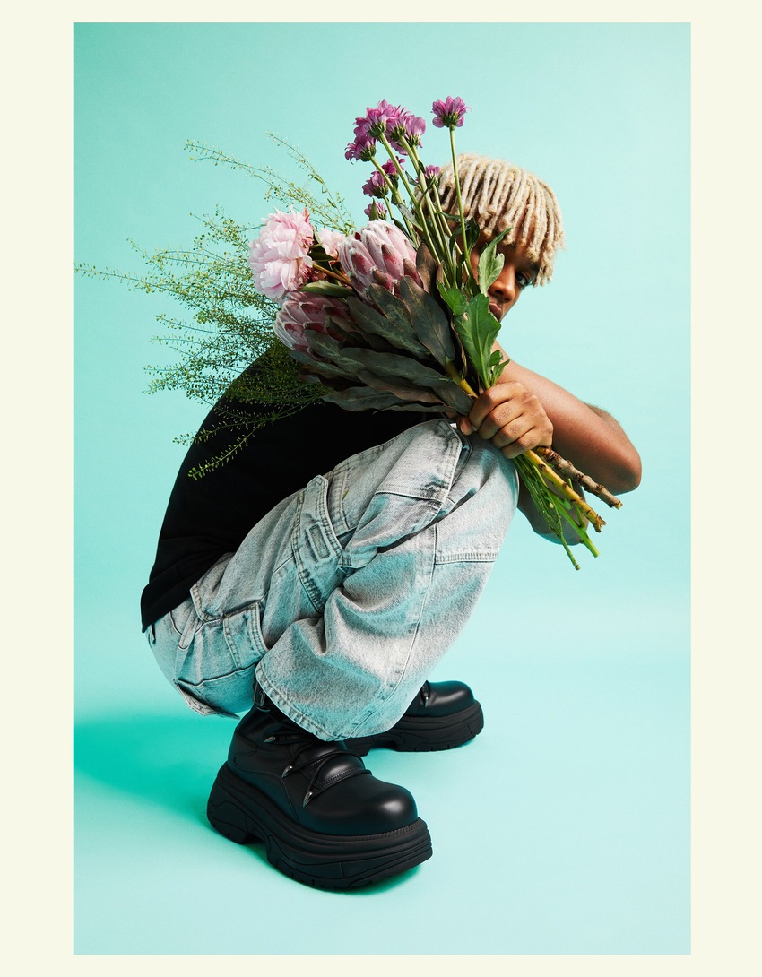 Botas masculinas robustas com fivelas