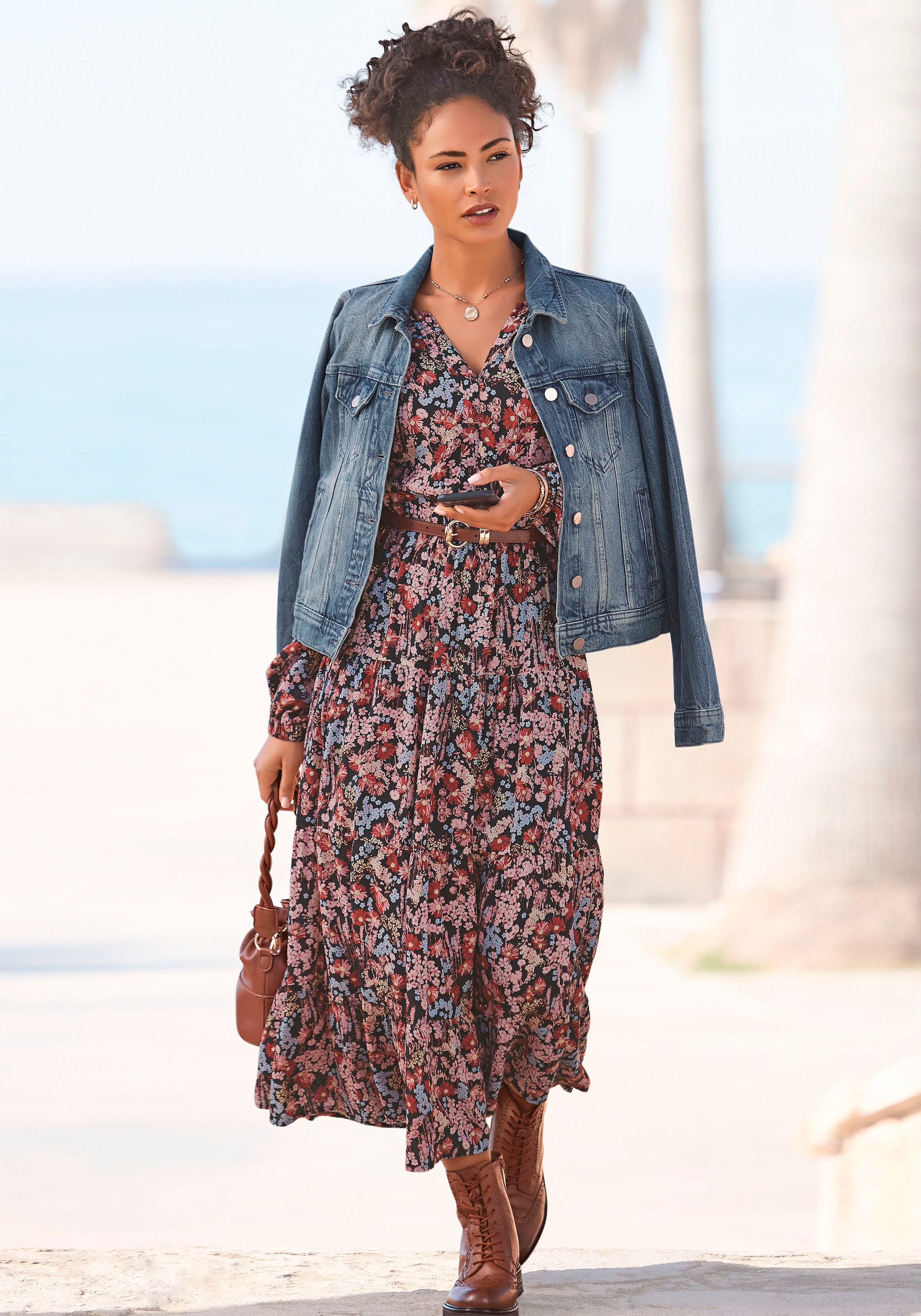 LASCANA Maxikleid mit Blümchenprint und V-Ausschnitt, Sommerkleid