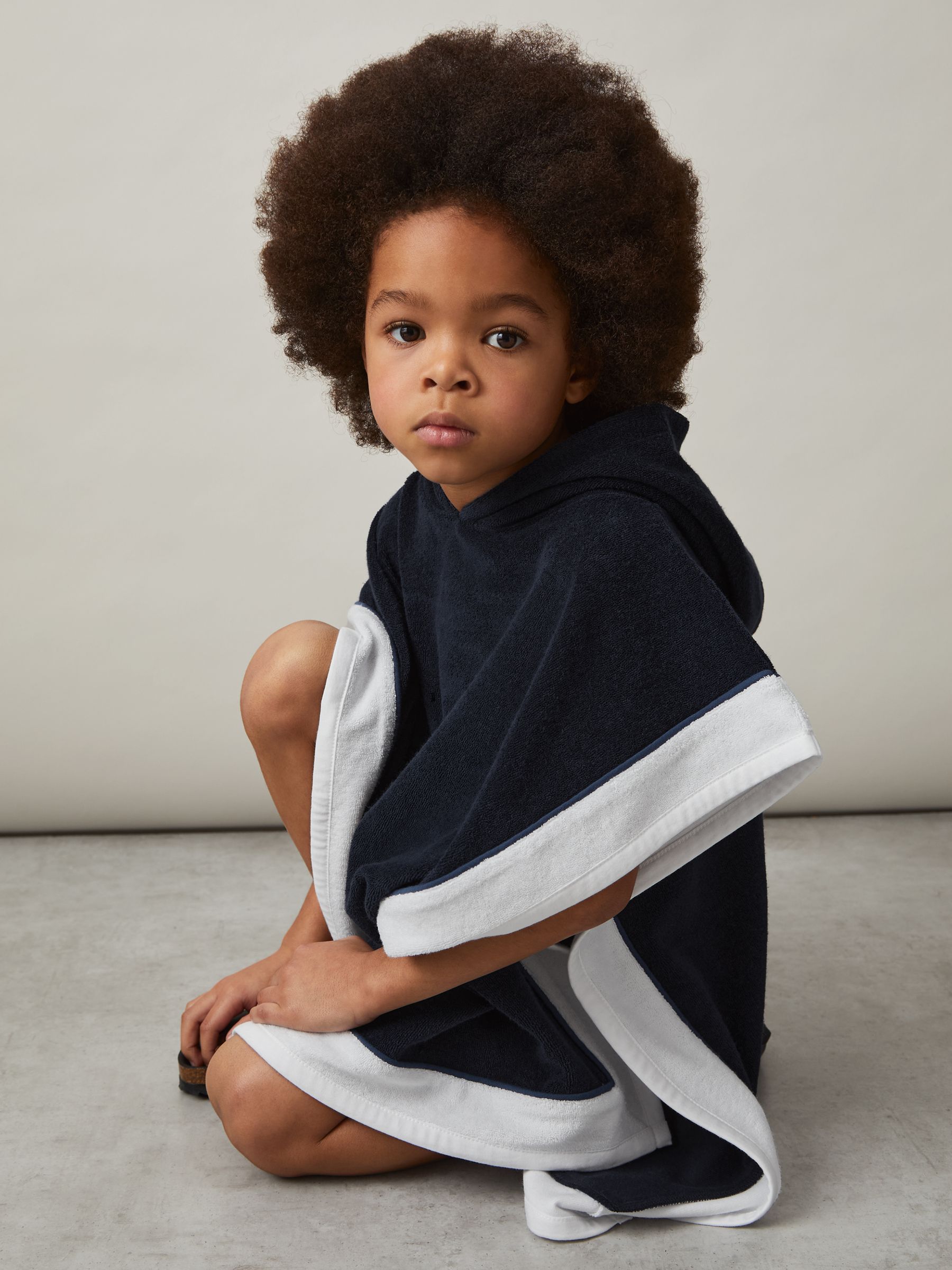 Reiss Marley Colour-Block Hooded Towel