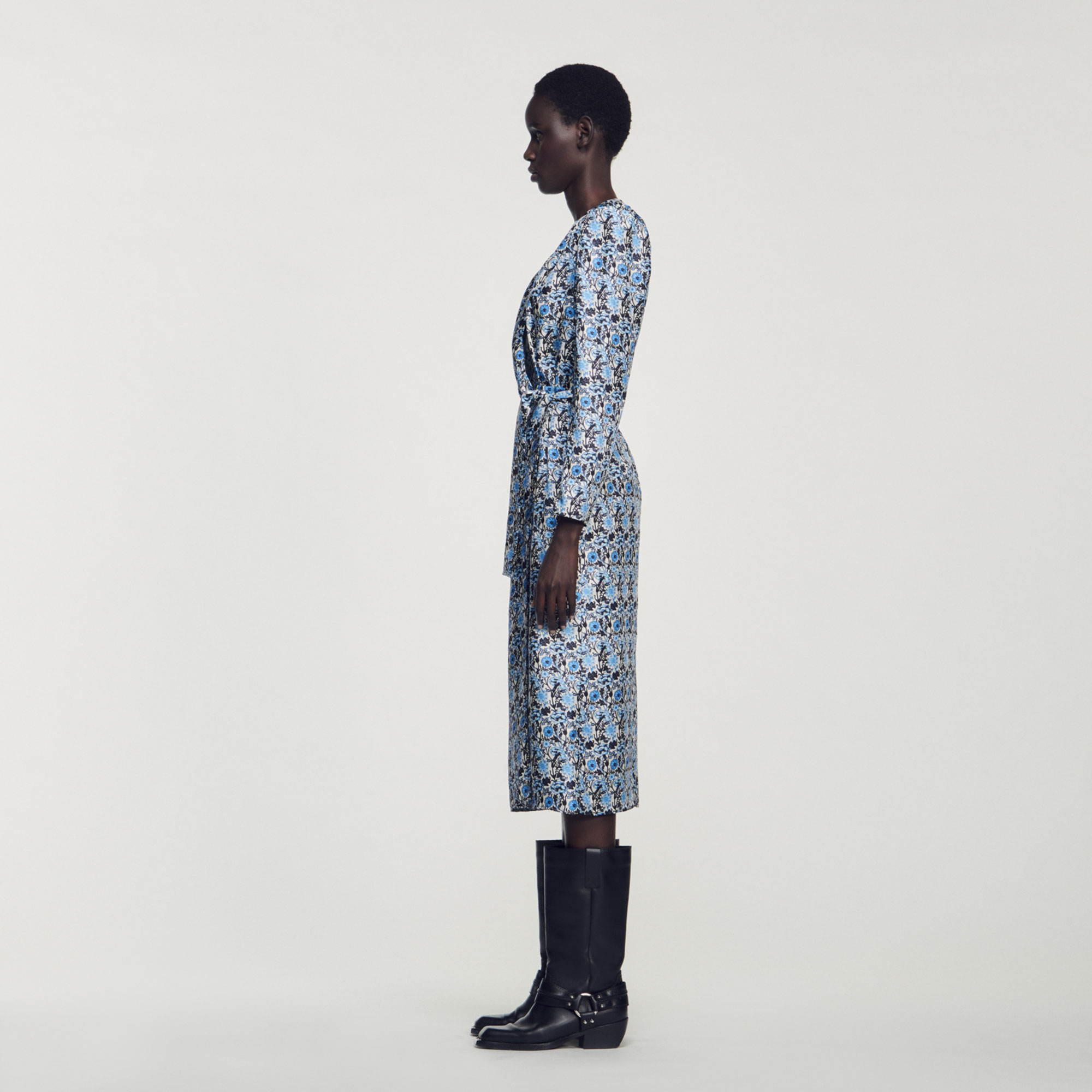 Robe longue en soie drapee