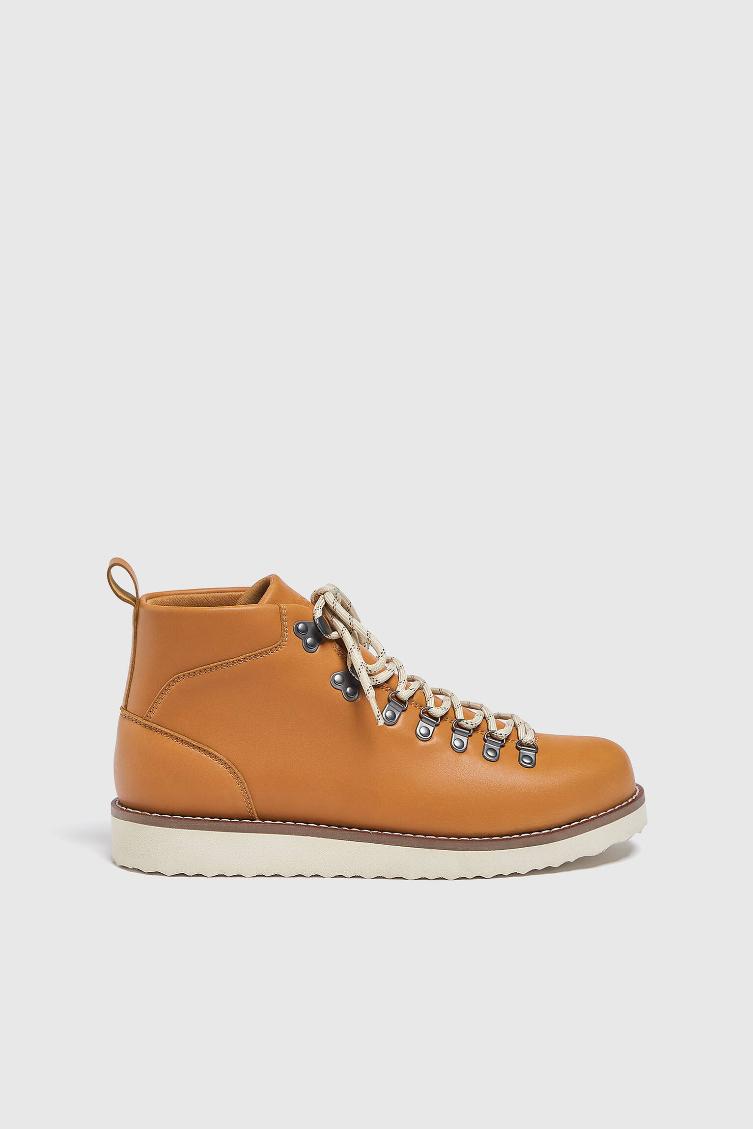 BOTA DE MONTANHA - MARROM