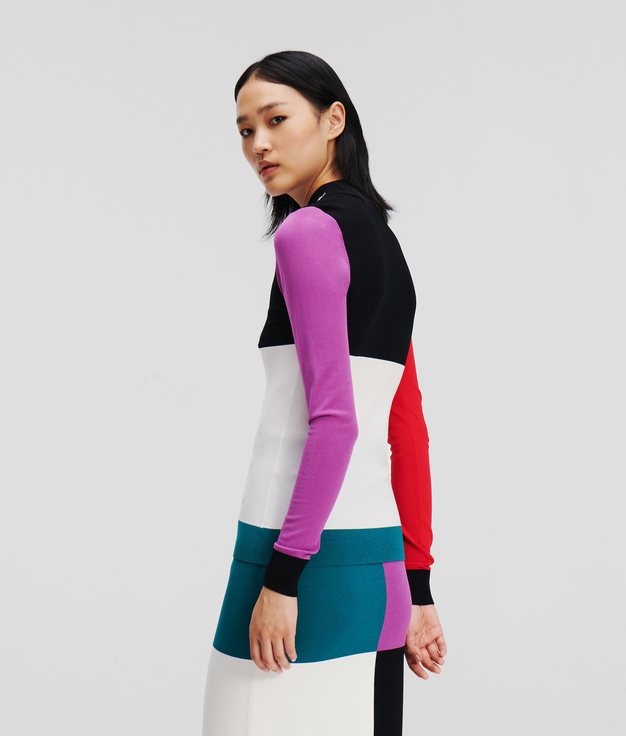 PULL COL ROULÉ COLOR-BLOCK