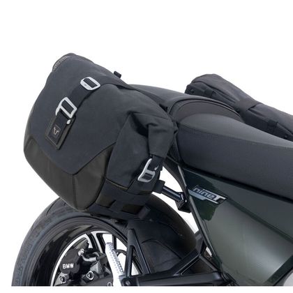 Sacoches cavalières SW-MOTECH Legend Gear set (9.8/9.8 litres) avec supports - Noir