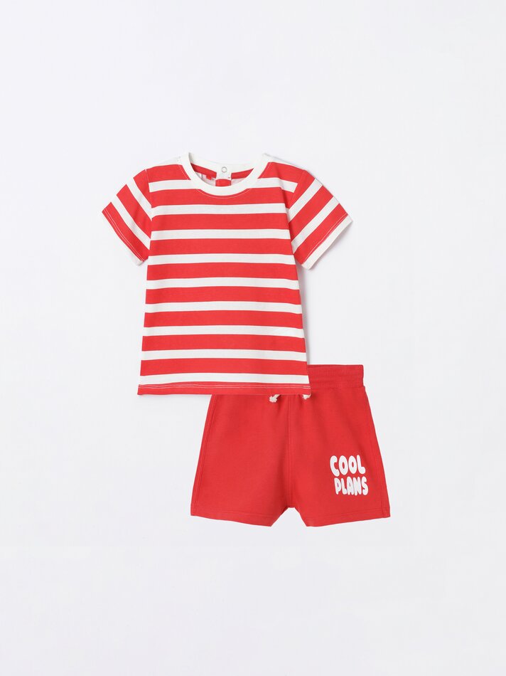 Conjunto de camiseta estampada e bermuda - Vermelho