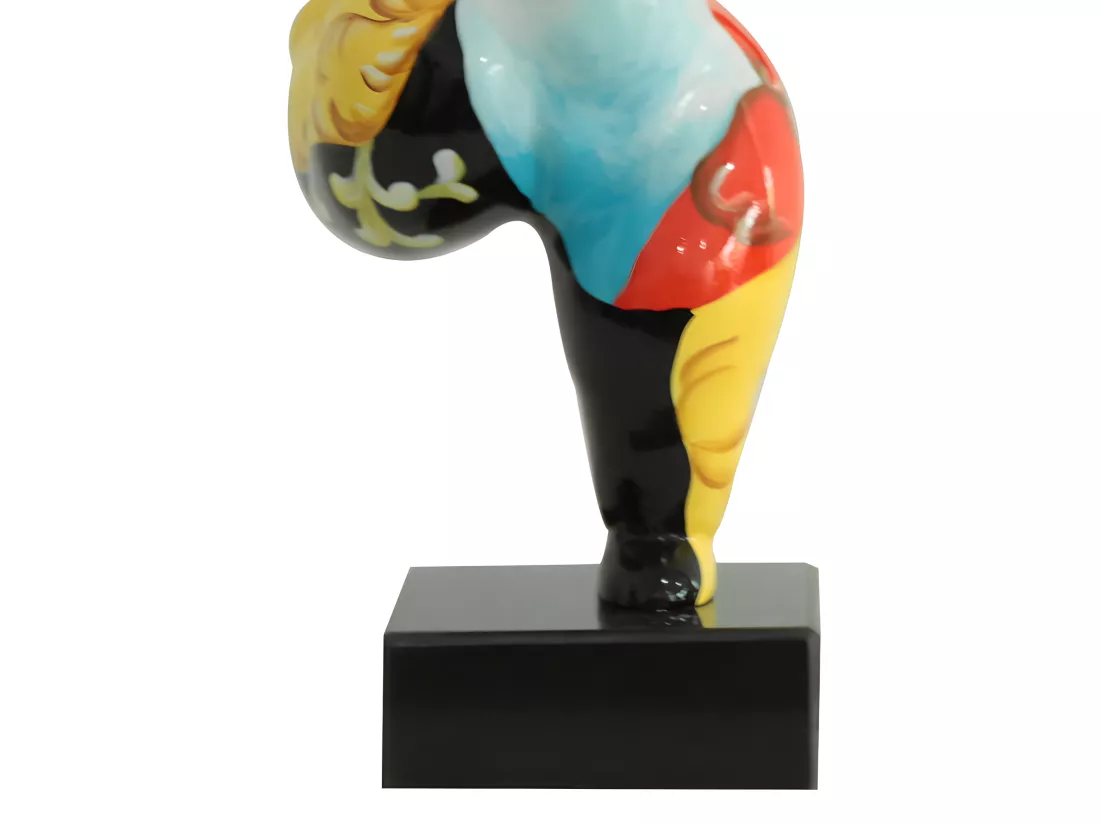 Statue femme jambe levée avec peinture ornements H33 cm - LADY QUEEN