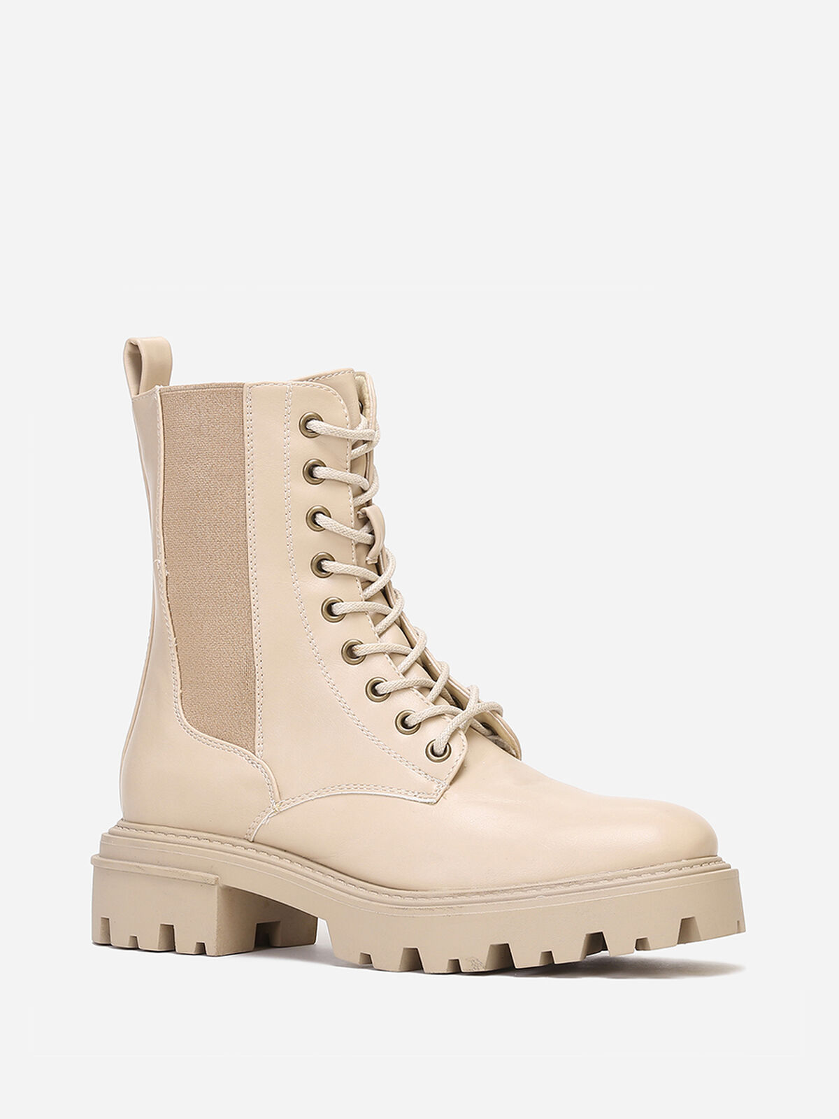 Rangers à talon et semelle crantés- Beige