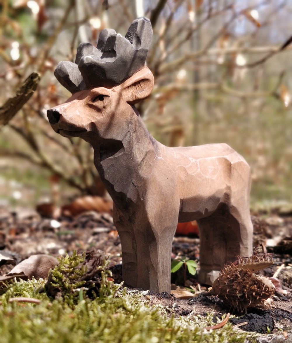 Figurine cerf