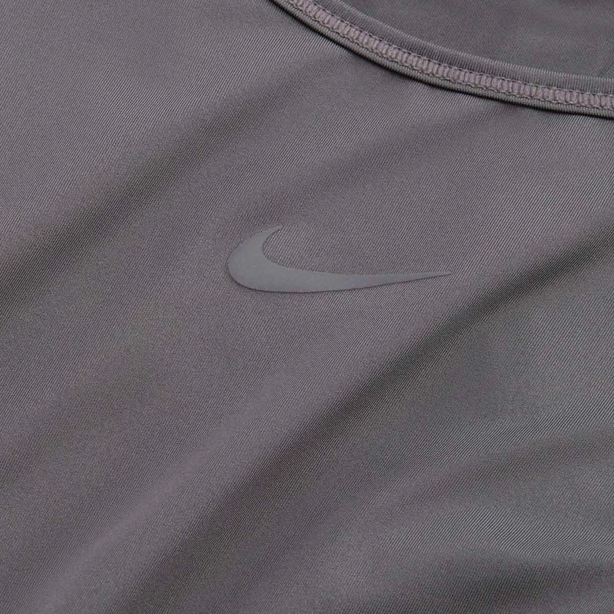 Top Nike One classic Mulher