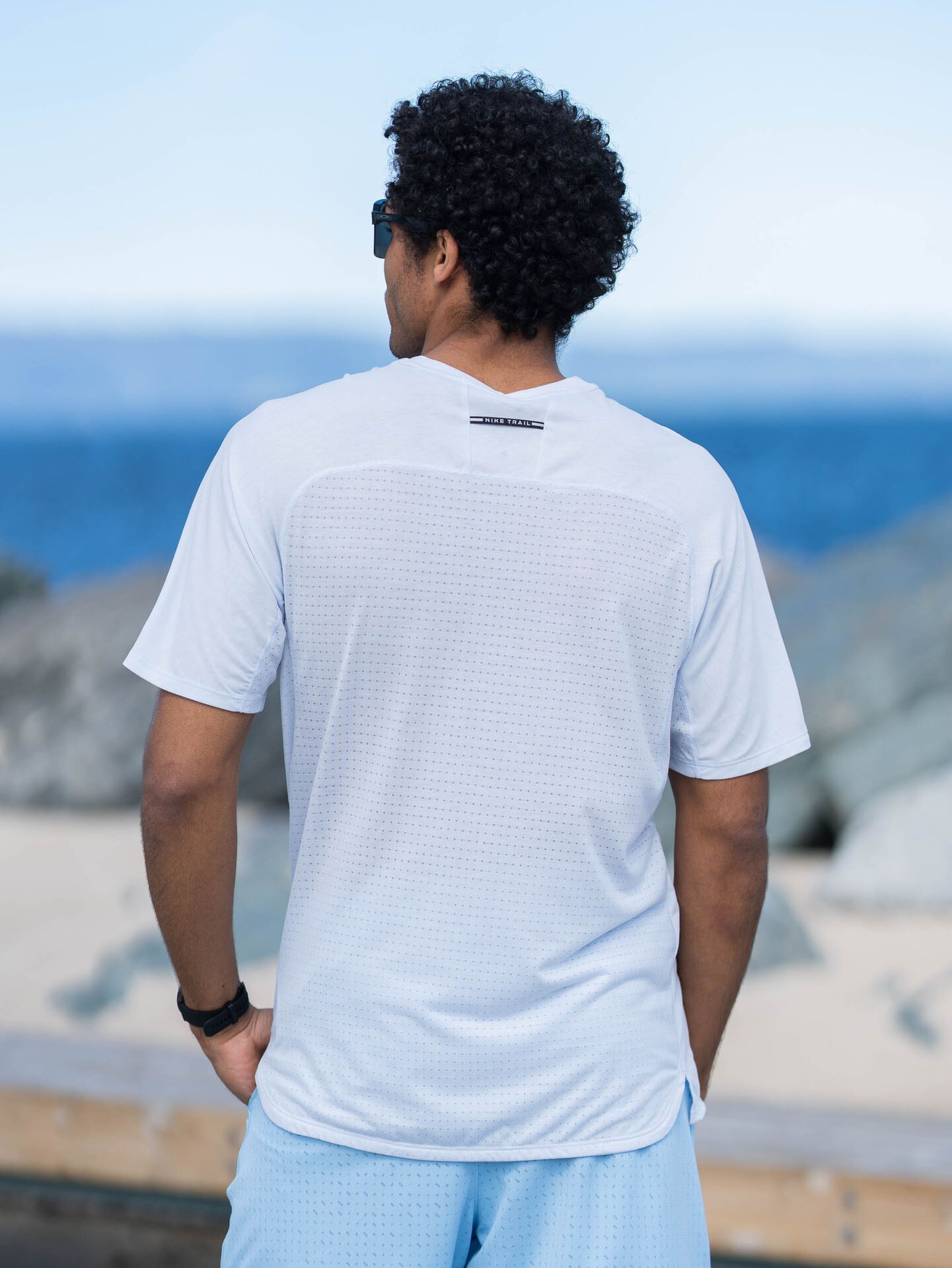 Dri-Fit ADV Solar Chase Short Sleeve Running Top