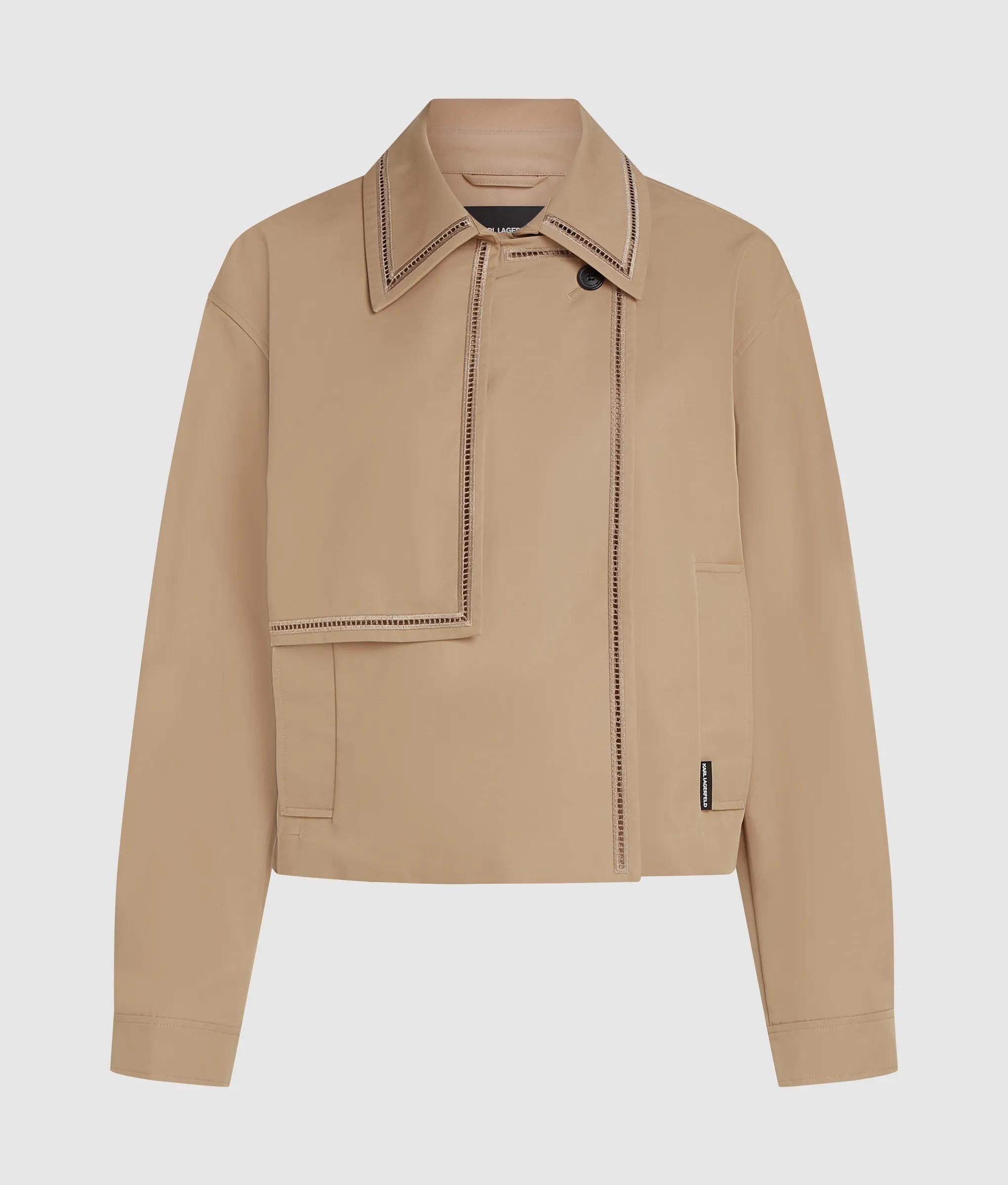 Korte trench jas met uitgesneden borduursel
