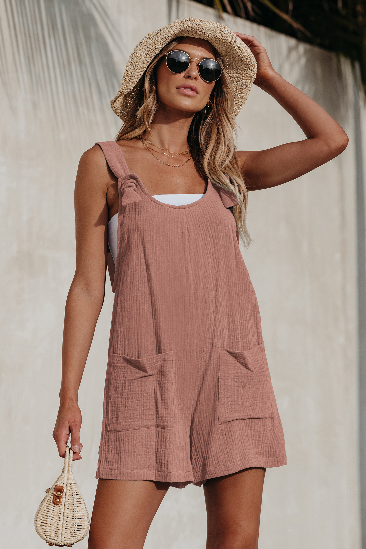 Combishort chasuble en pur coton sans manches à col scoop rose