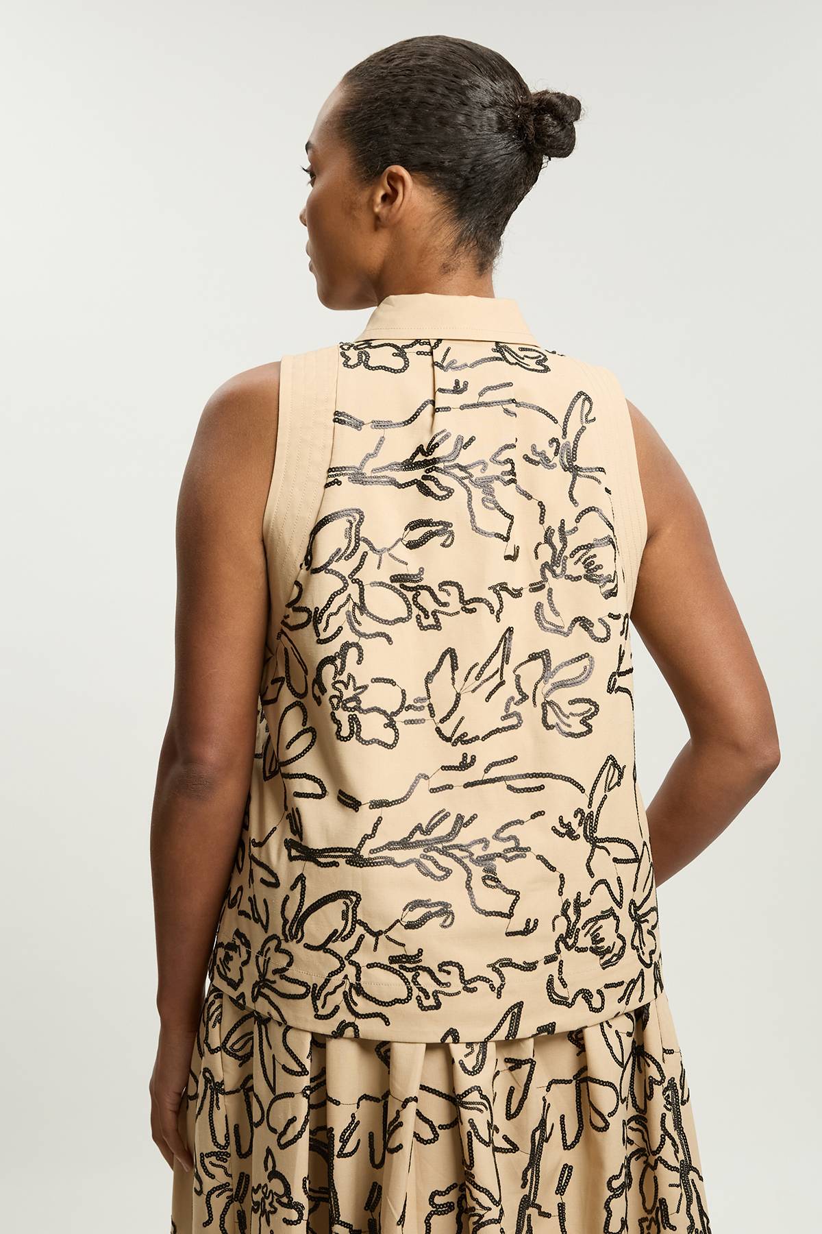 KarenMillen Haut Grande Taille En Lin À Col Avec Sequins Mats