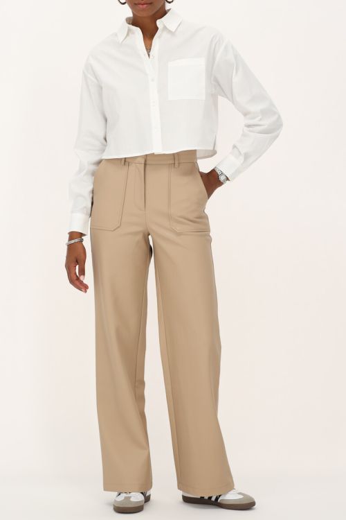 Beige leather look broek met zakken