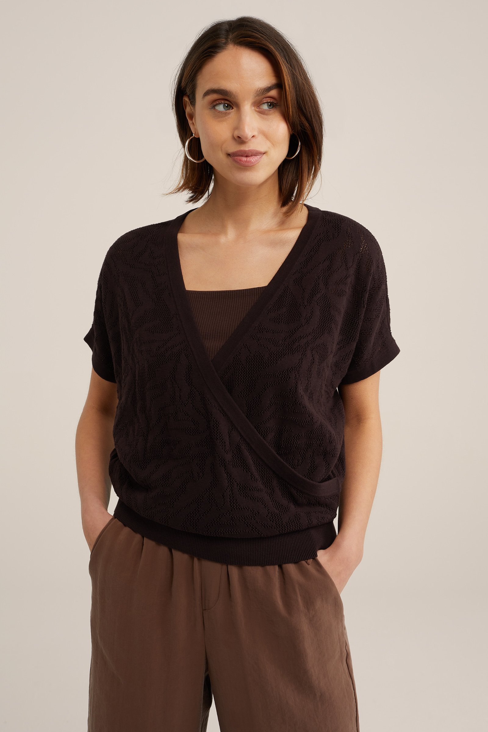 gebreide top met opengewerkt dessin WE Fashion Donkerbruin