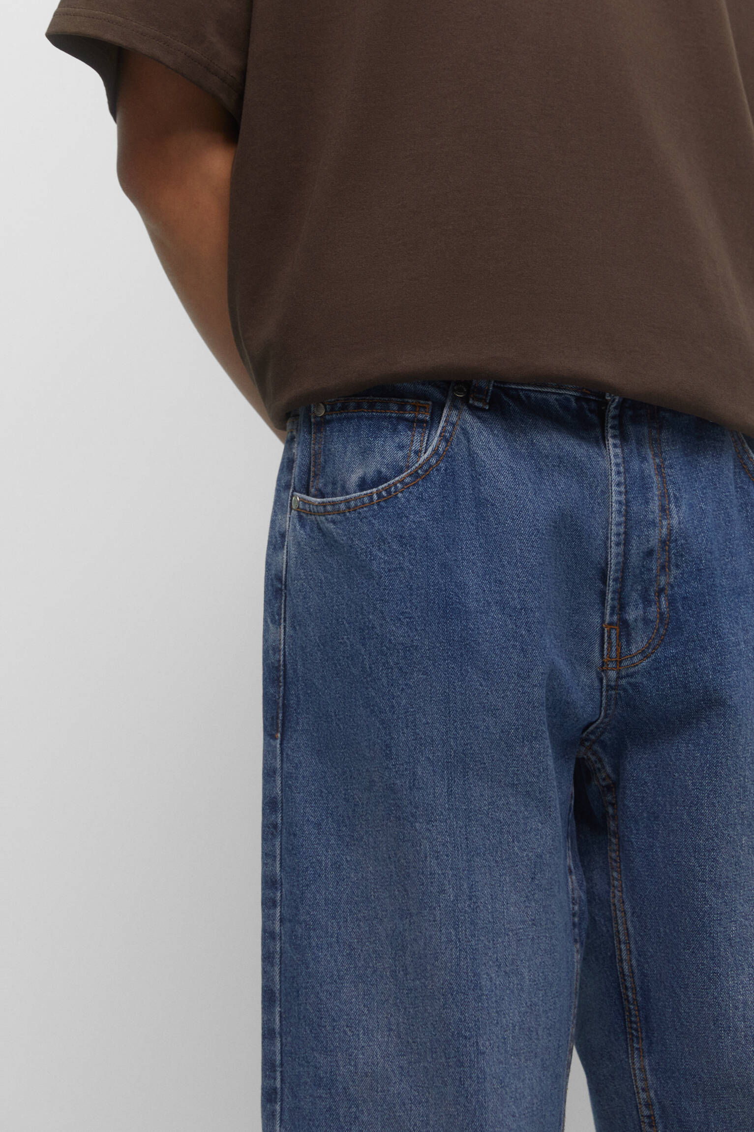 CALÇA JEANS DE ALGODÃO DE PERNA LARGA - AZUL MÉDIO