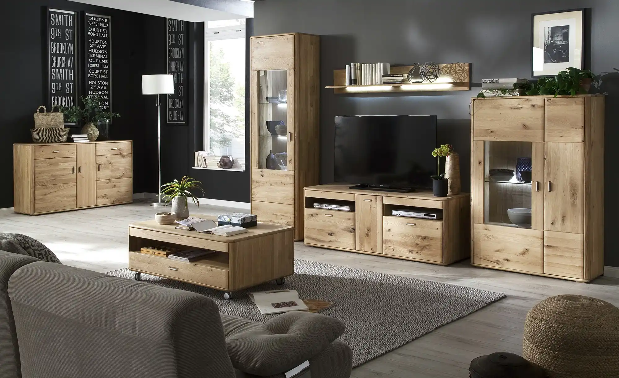 Woodford Highboard Rowa