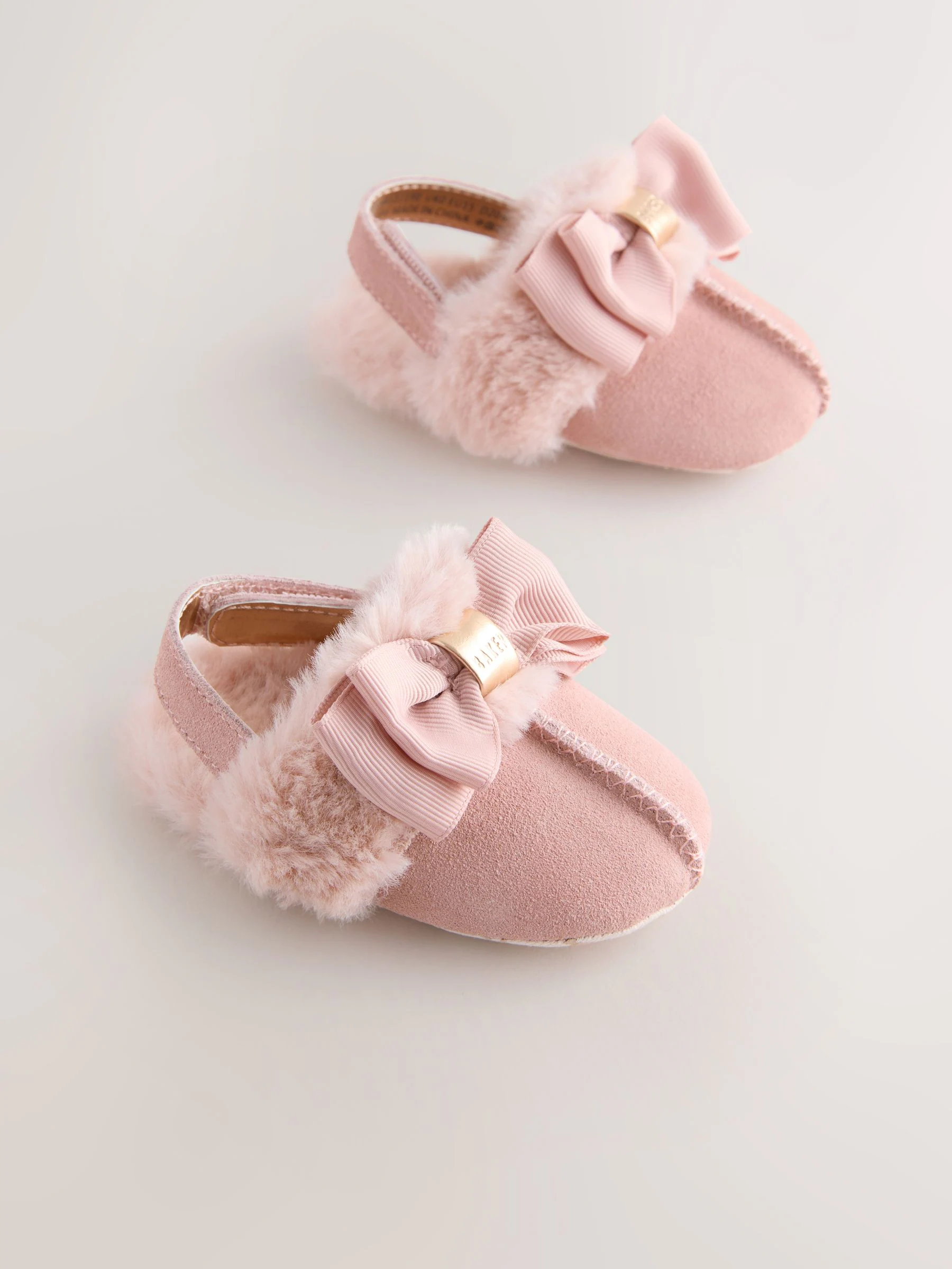 Roze - Baker by Ted Baker gewatteerde muiltjes met imitatiebont voor babymeisjes