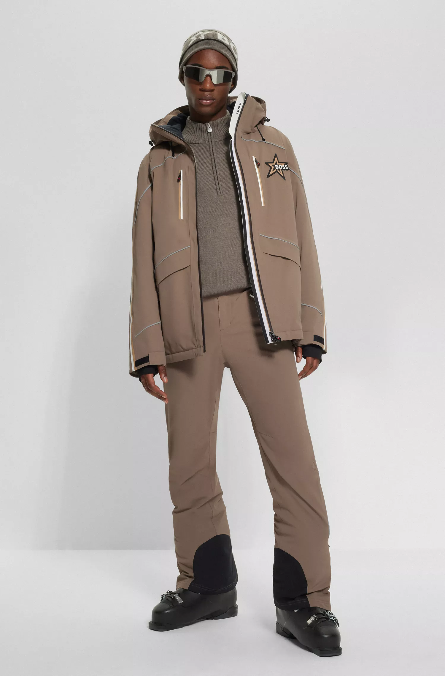 Suéter BOSS Black-BOSS x Perfect Moment com gola zip em lã virgem