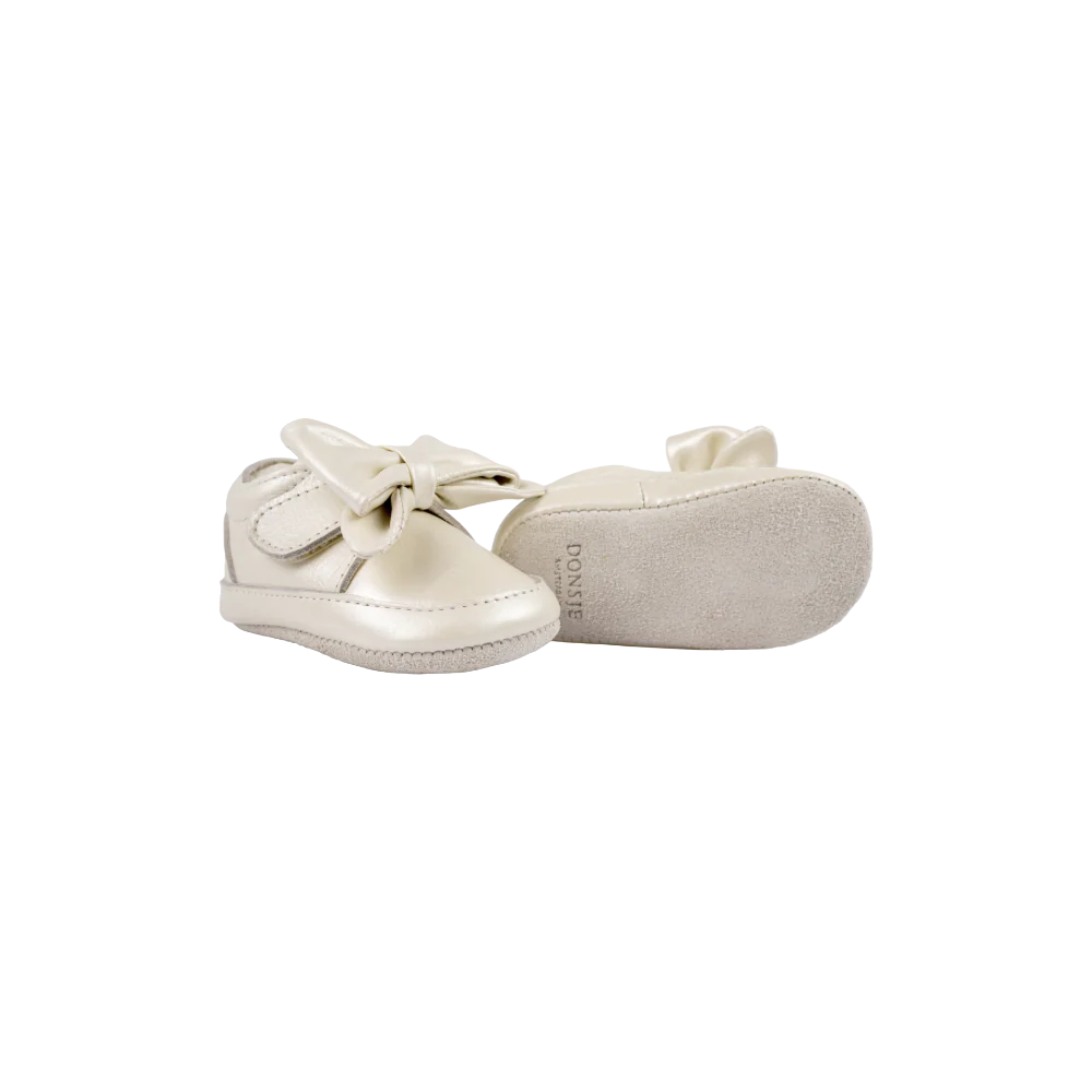 Mileau Sneakers | Off White Metallic Leather