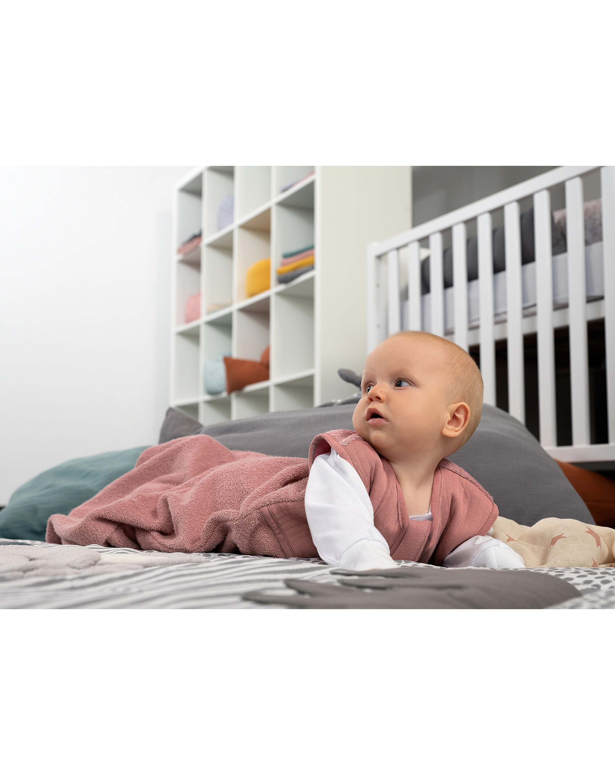 Frottée-Schlafsack BabyNest® UNIQUE in cranberry
