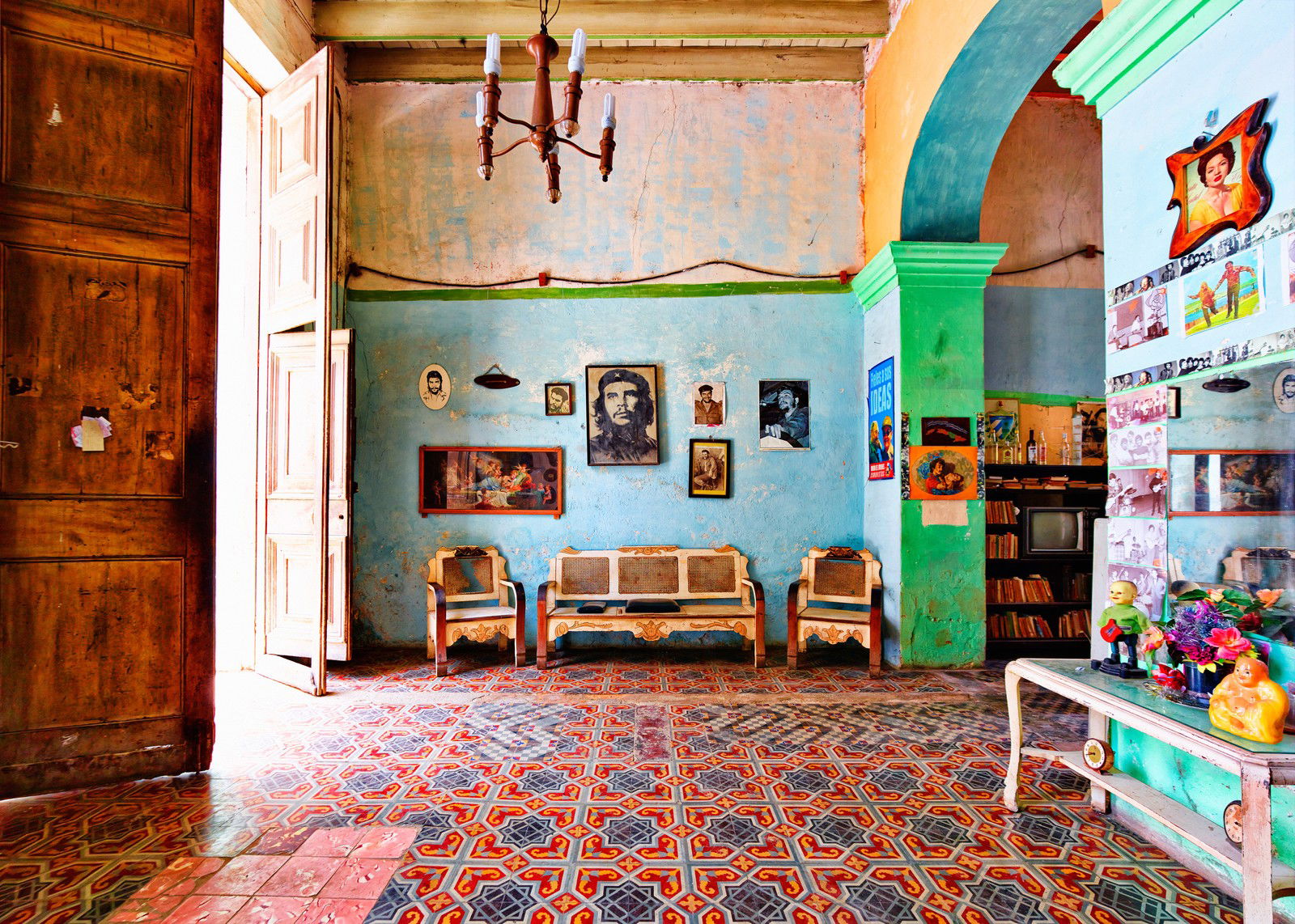 House of Chino I by Werner Pawlok - Limited Edition. Edition of: 150. Signed.