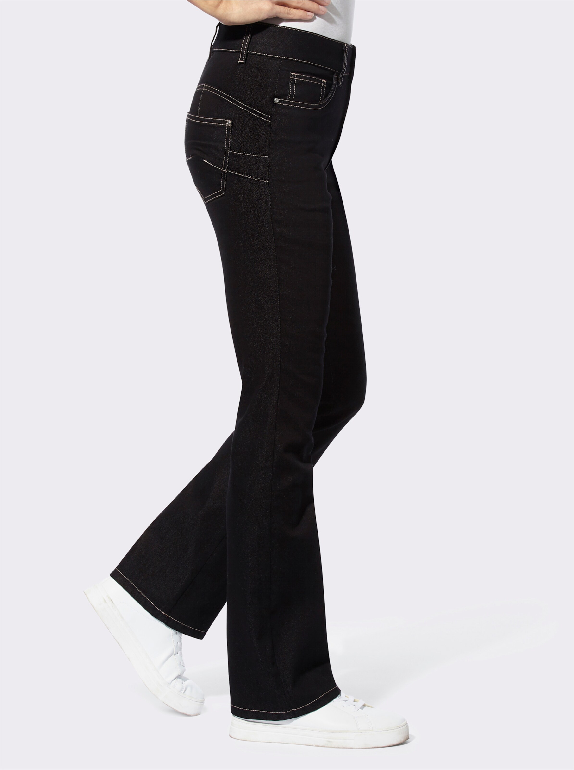 Bootcut-Jeans mit Push up-Effekt