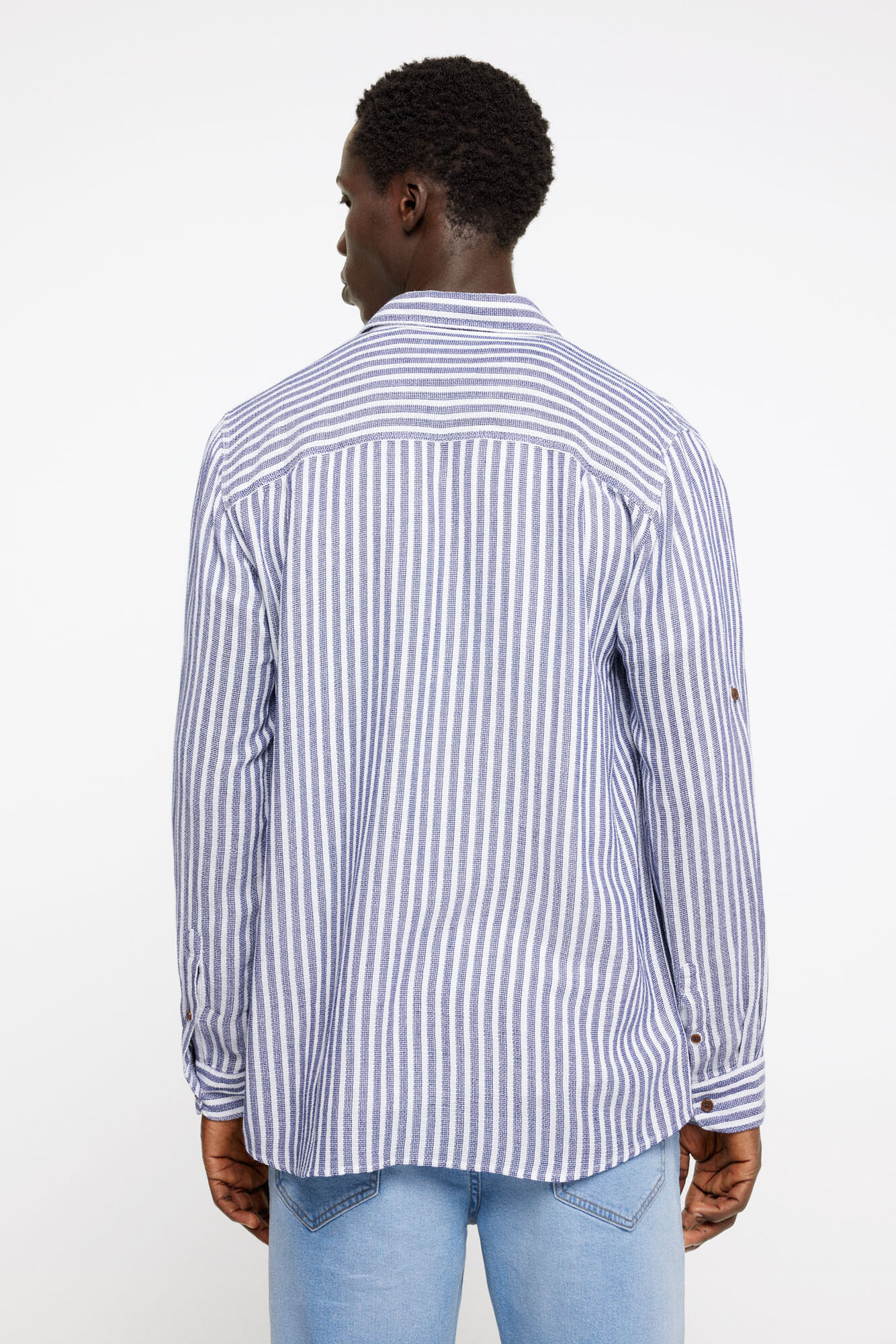 Camisa polo listrada leve